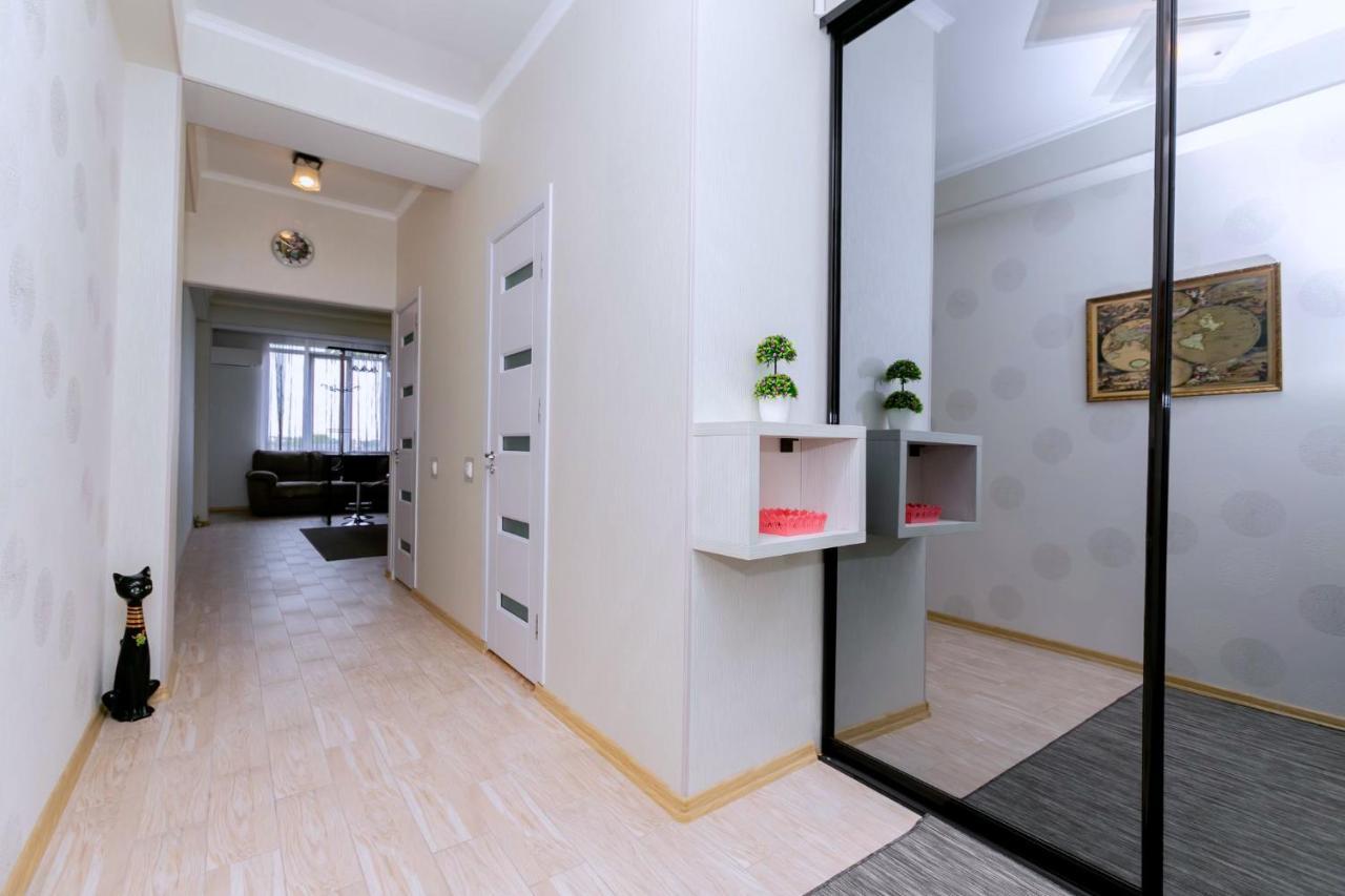 Apartament De Lux Cu 2 Camere Si Living Chisinau Eksteriør bilde
